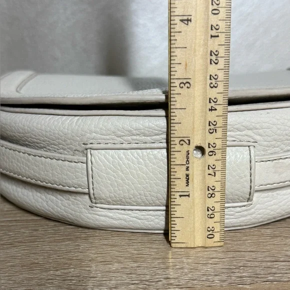 Tory Burch Cream Leather Serif T Crossbody Saddle Bag Purse - Picture 15 of 16